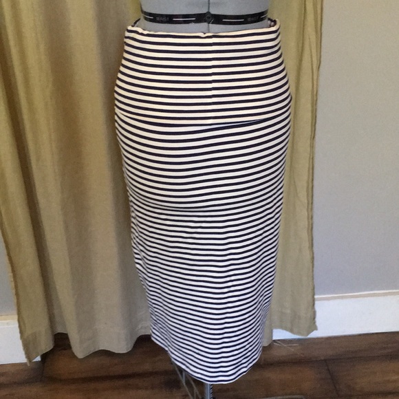 Roxy skirt - Picture 6 of 8